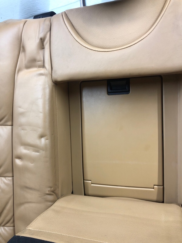 Задний диван Porsche Cayenne 2008 957