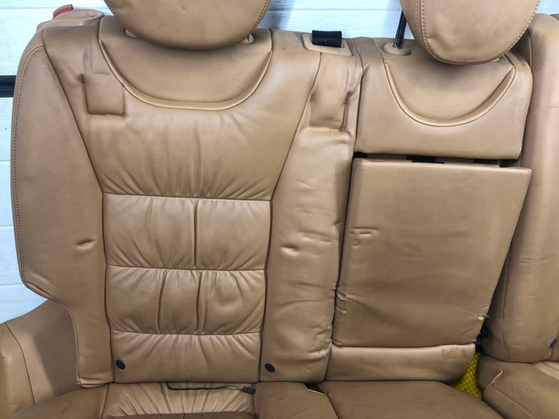 Задний диван Porsche Cayenne 2008 957