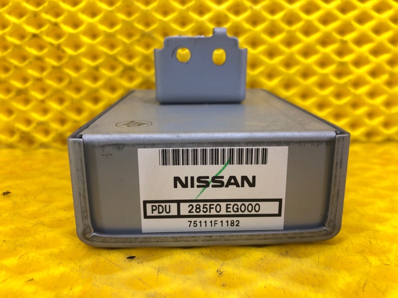 Блок управления топливным насосом Nissan Fuga 2007 Y50