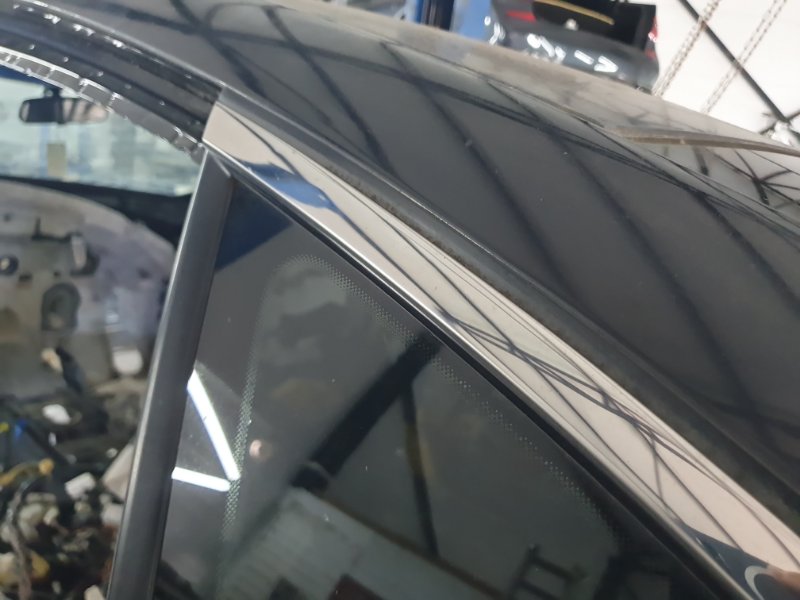 Форточка задняя левая Nissan Fuga 2007 Y50