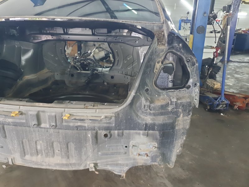 Крыло заднее правое (четверть) Nissan Fuga 2007 Y50