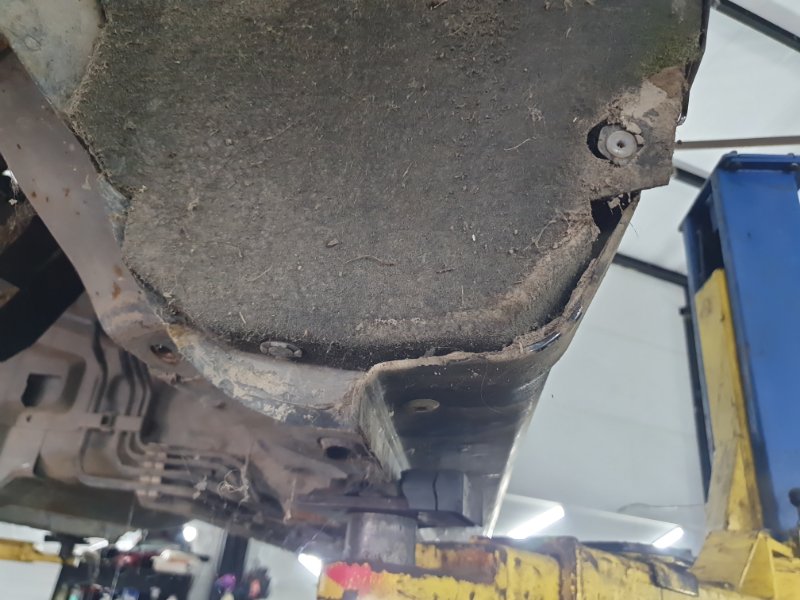Порог правый + стойка Nissan Fuga 2007 Y50