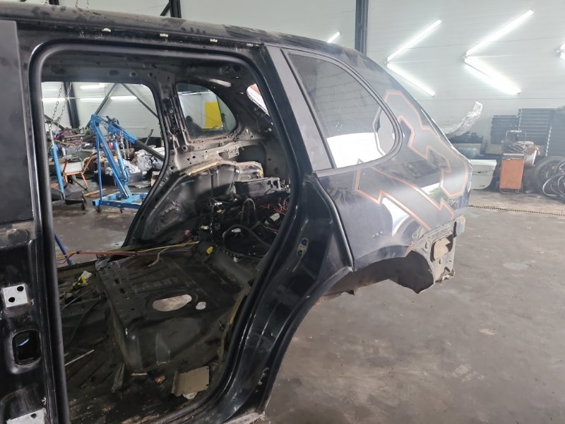 Четверть задняя левая (крыло) Porsche Cayenne 2008 957