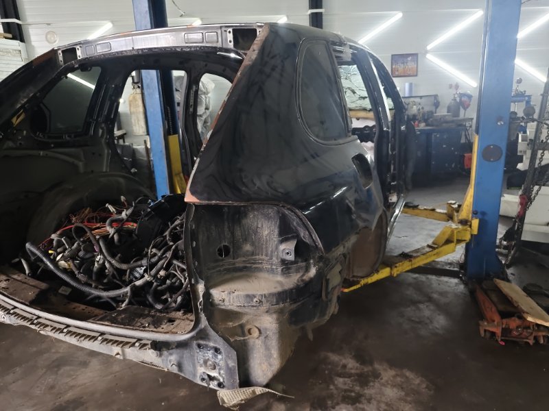 Крыло заднее правое (четверть) Porsche Cayenne 2008 957