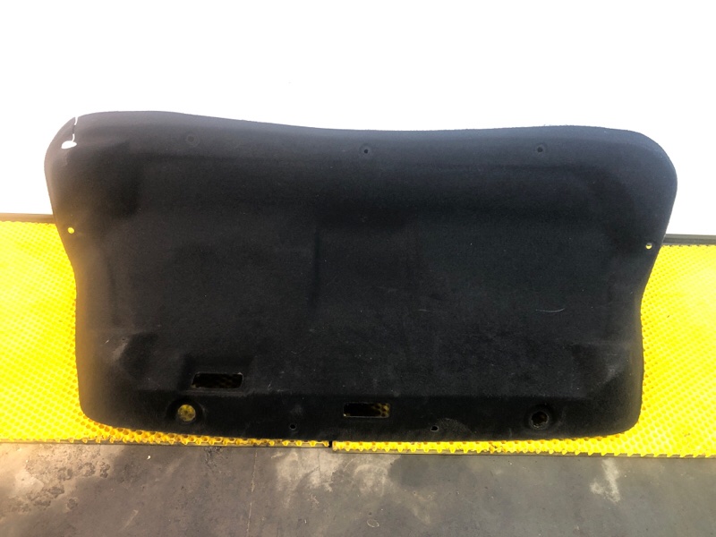 Обшивка крышки багажника Nissan Fuga 2007 Y50