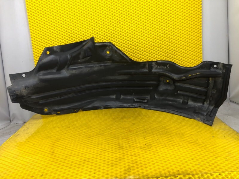 Подкрылок передний Nissan Fuga 2007 Y50