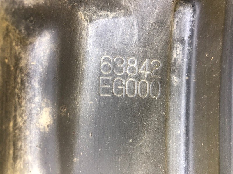 Подкрылок передний правый Nissan Fuga 2007 Y50