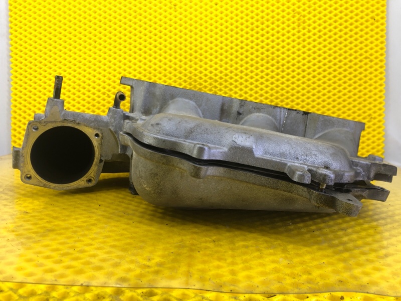 Впускной коллектор Nissan Fuga 2007 Y50