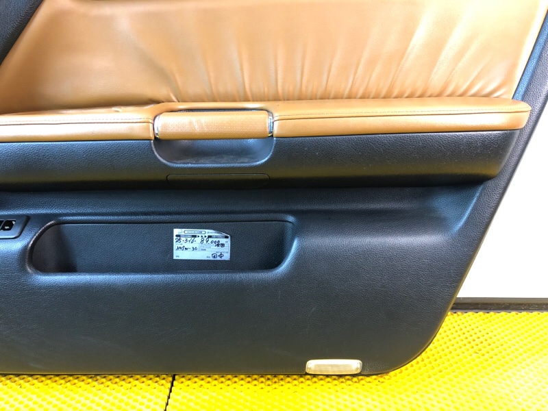 Обшивка двери (карта) Nissan Fuga 2007 Y50