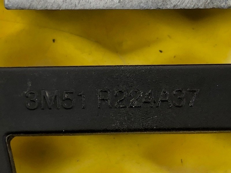 Кронштейн ручки двери передней правой Ford Focus 2