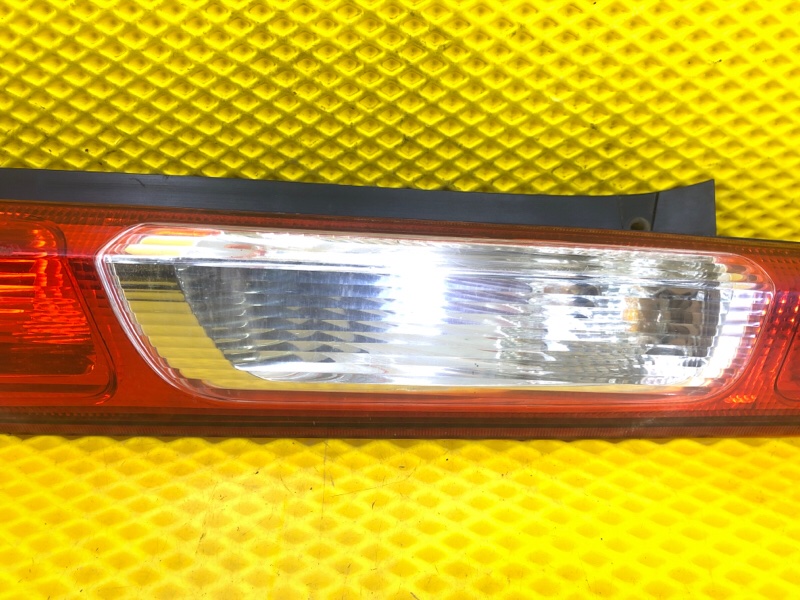 Фонарь задний правый Ford Focus 2