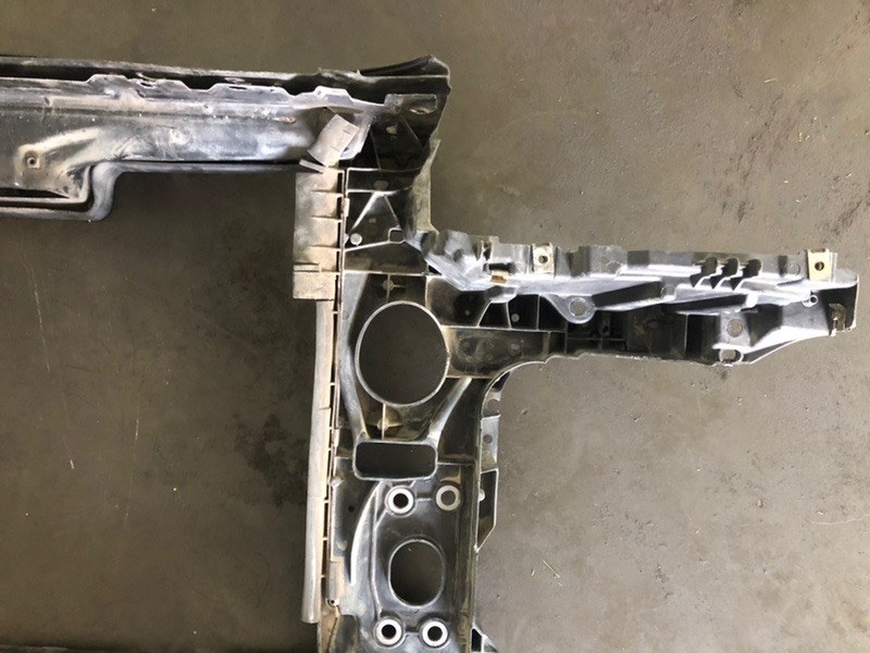 Рамка радиатора Porsche Cayenne 2008 957