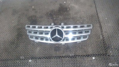 Решетка радиатора Mercedes ML W164, 2007