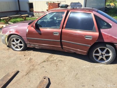 Opel Vectra A Sedan 1992 - 1995