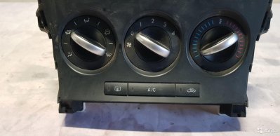 Mazda 3 BL Блок управления отопителем