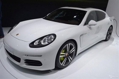 Бампер передний Porsche Panamera 2010