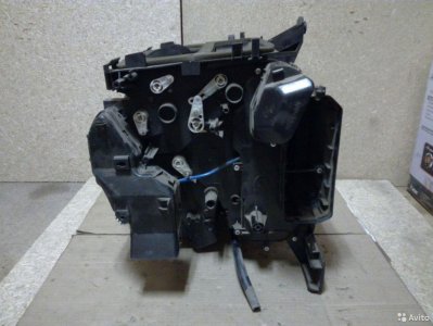 <p>Корпус печки (отопителя) Toyota Avensis ZZT251L 2003 (б/у)<br /><br /> Марка: Toyota<br /> Модель: Avensis<br /> Год: 2003-2008<br /> Кузов: ZZT251