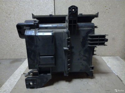 <p>Корпус печки (отопителя) Toyota Avensis ZZT251L 2003 (б/у)<br /><br /> Марка: Toyota<br /> Модель: Avensis<br /> Год: 2003-2008<br /> Кузов: ZZT251