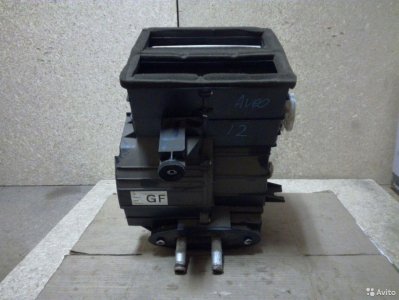 <p>Корпус печки (отопителя) Chevrolet Aveo T250 2005 (б/у)<br /><br /> Марка: Chevrolet<br /> Модель: Aveo<br /> Год: 2005-2011<br /> Кузов: T250<br /