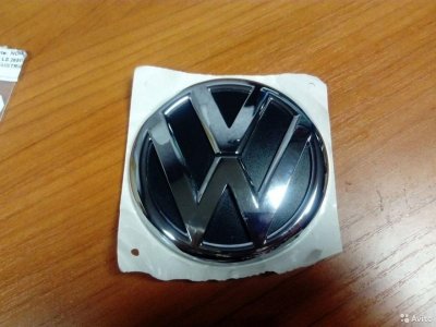 Эмблема (значек) на крышку багажника Volkswagen