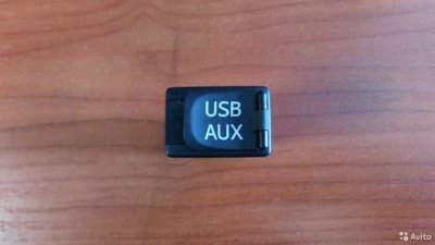 Розетка USB aux Toyota Camry