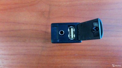 Розетка USB aux Toyota Camry