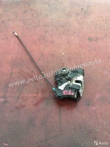 Замок двери передний правый Toyota Rav 4 2006-2013