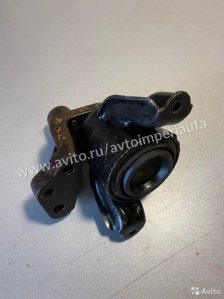 Подушка двигателя правая Kia Rio 3