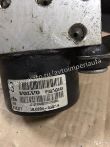 P30793448 Блок ABS Volvo S60 2008 год 2.4 АКПП