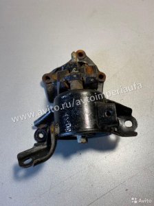 Подушка двигателя левая Hyundai Solaris