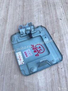 Лючок бензобака Mitsubishi Dion CR6W 4G94 2005