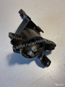 Подушка двигателя левая Hyundai Solaris