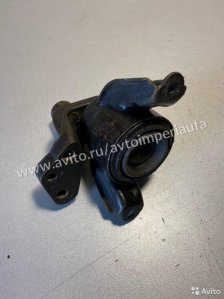 Подушка двигателя правая Kia Rio 3