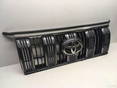 Решетка радиатора Toyota Land Cruiser Prado 150