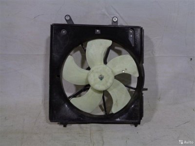 Диффузор радиатора Honda Fit GD 2004-2007