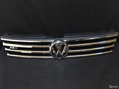 Решетка радиатора Volkswagen Touareg 2 FL