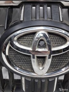 Решетка радиатора Toyota Land Cruiser Prado 150