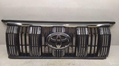 Решетка радиатора Toyota Land Cruiser Prado 150