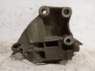 Кронштейн генератора Ford Focus 2 CB4 2004-2011