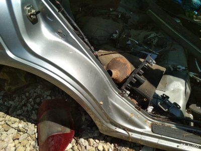 Порог правый Nissan Almera N16 2000-2006