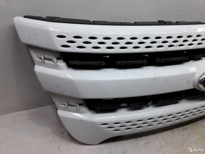 Решетка радиатора Ford Explorer 5 U502 2010-2016