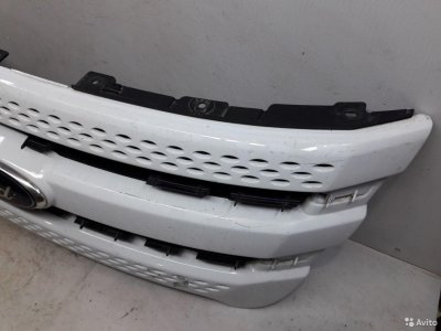 Решетка радиатора Ford Explorer 5 U502 2010-2016