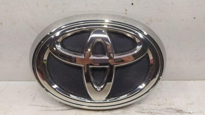 Эмблема передняя Toyota Fortuner AN160 2015