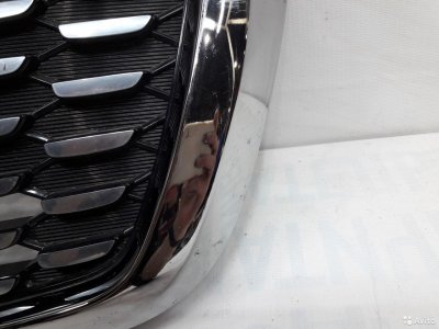 Решетка радиатора Kia Sorento 3 Prime UM 2014