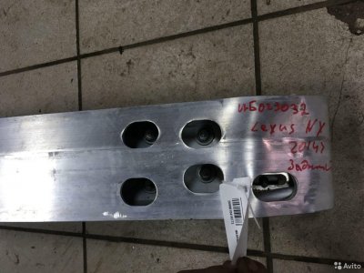 Усилитель бампера Лексус NX200 цб023032