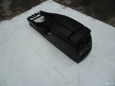 Подлокотник BMW E60