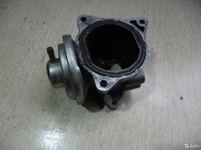 Клапан заслонка егр egr Volkswagen Passat B6 1.9D