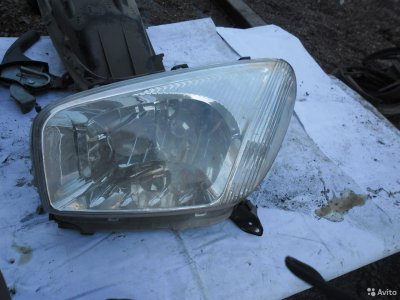 Фара левая Toyota RAV 4 8117042160