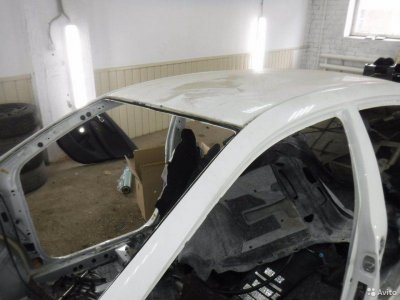 Крыша Toyota Corolla 151 150 E15 1ZR 2011