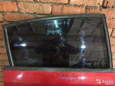 Стекло опускное, глухое Ситроен Citroen C4